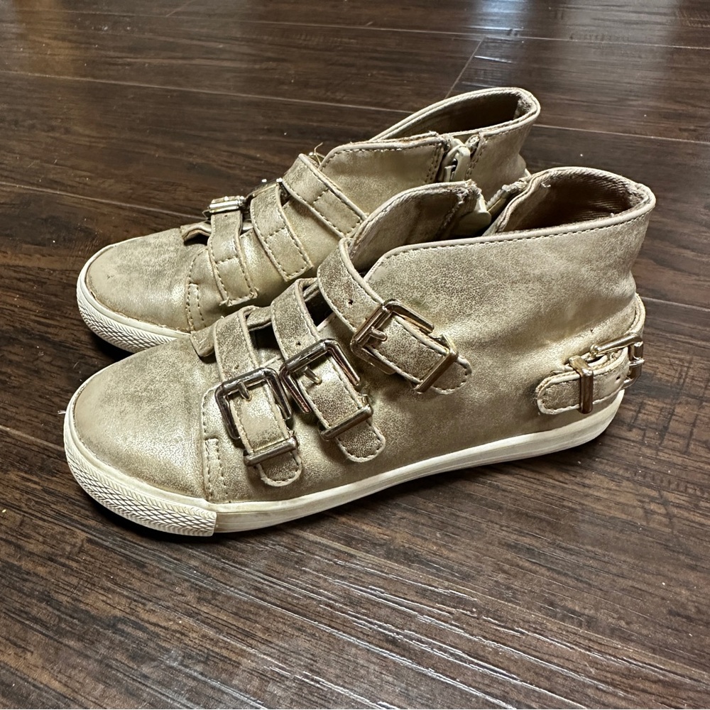 GIANI BINI SOFT GOLD HIGH TOP BUCKLE SNEAKER